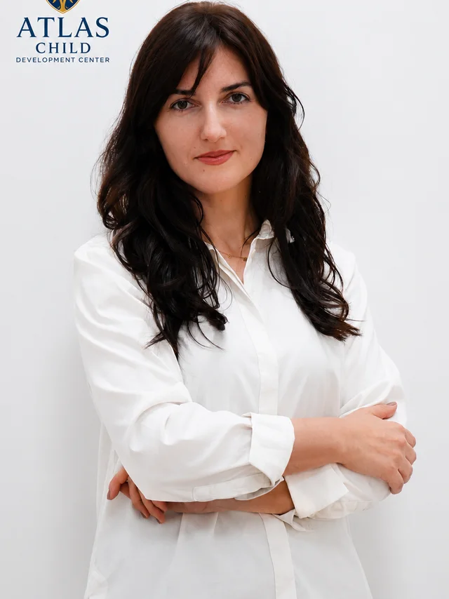 Elena Gherogosian, Psihoterapeut, Atlas Child Development Center